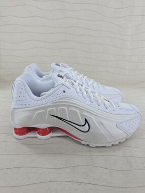 Nike Youth Shox R4 GS White Phantom Red Running Shoes CW2626-102 Size 6.5Y NEW